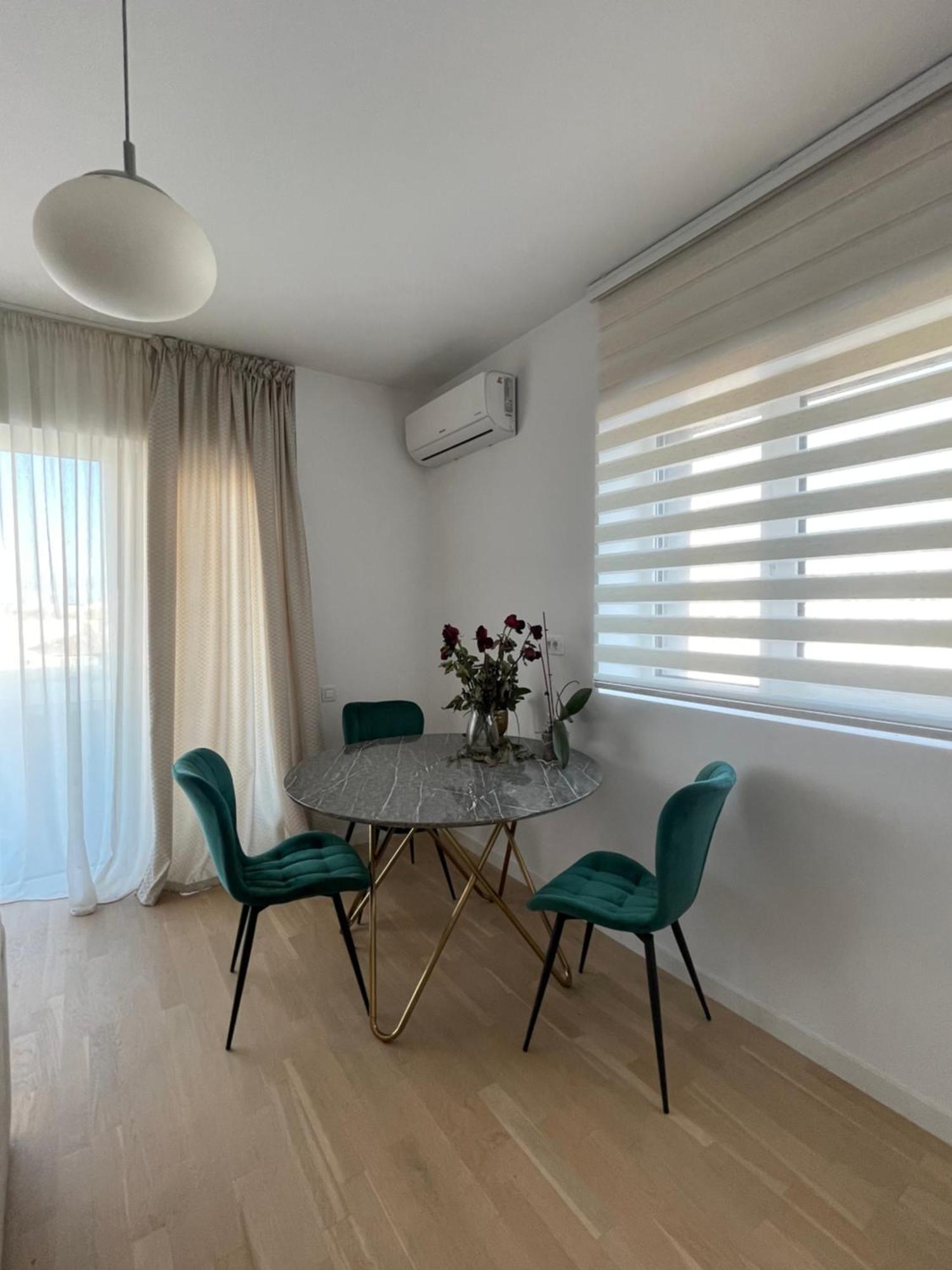 C-Entral Apartments Bucharest With Private Parking Exterior foto