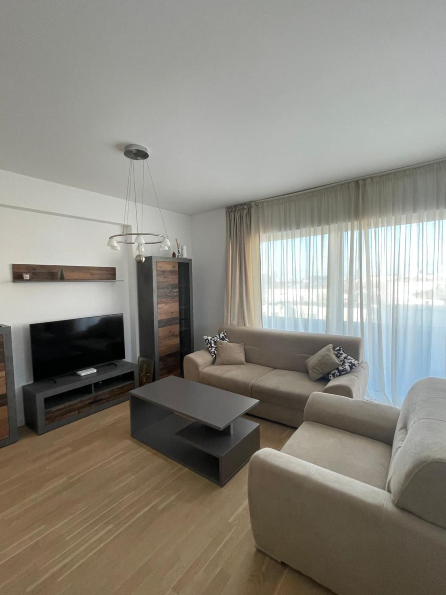 C-Entral Apartments Bucharest With Private Parking Exterior foto